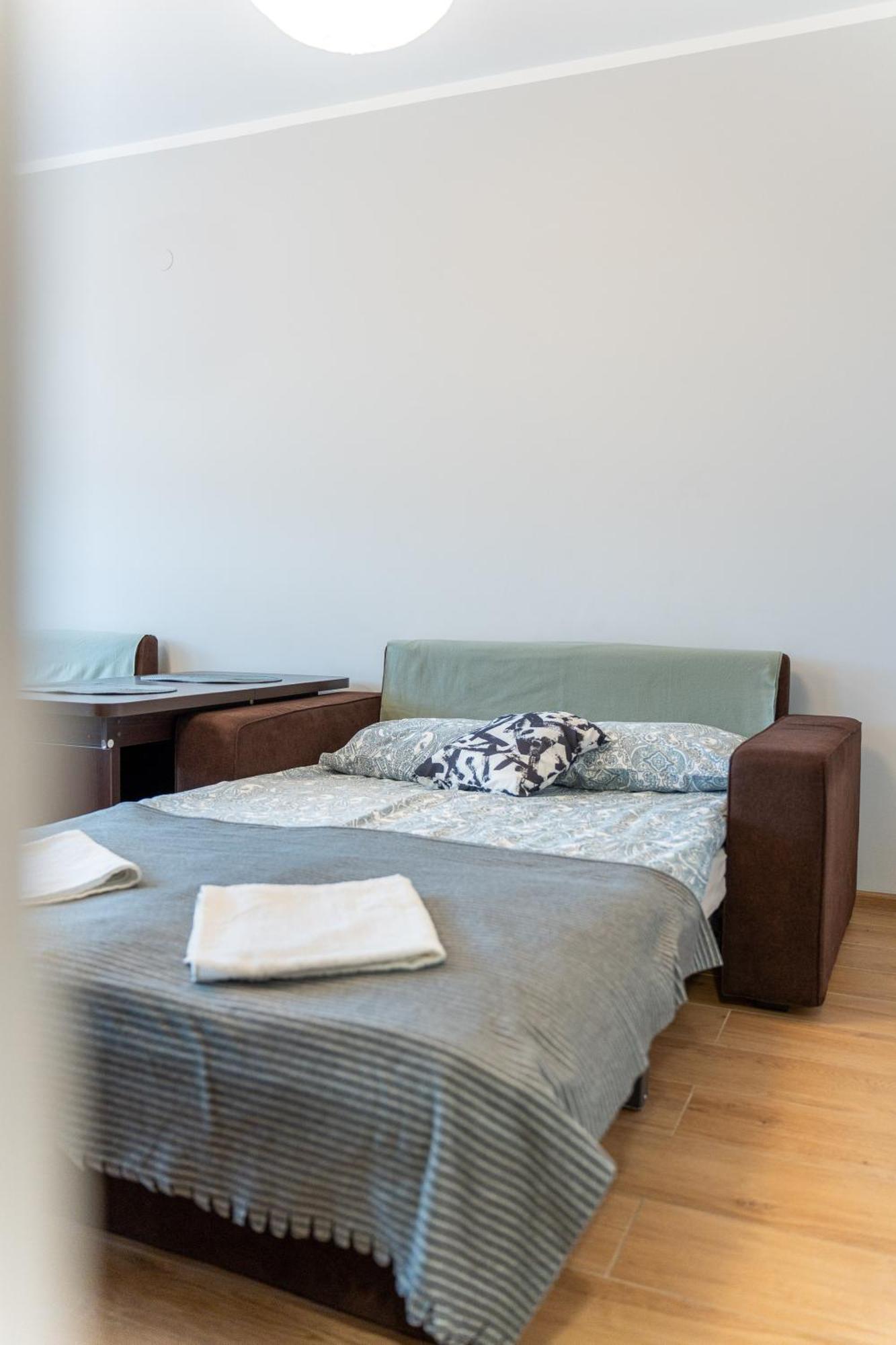 Apartament Centrum 32M2 Klodzko - Przyjaciol Ziemi Klodzkiej Kültér fotó