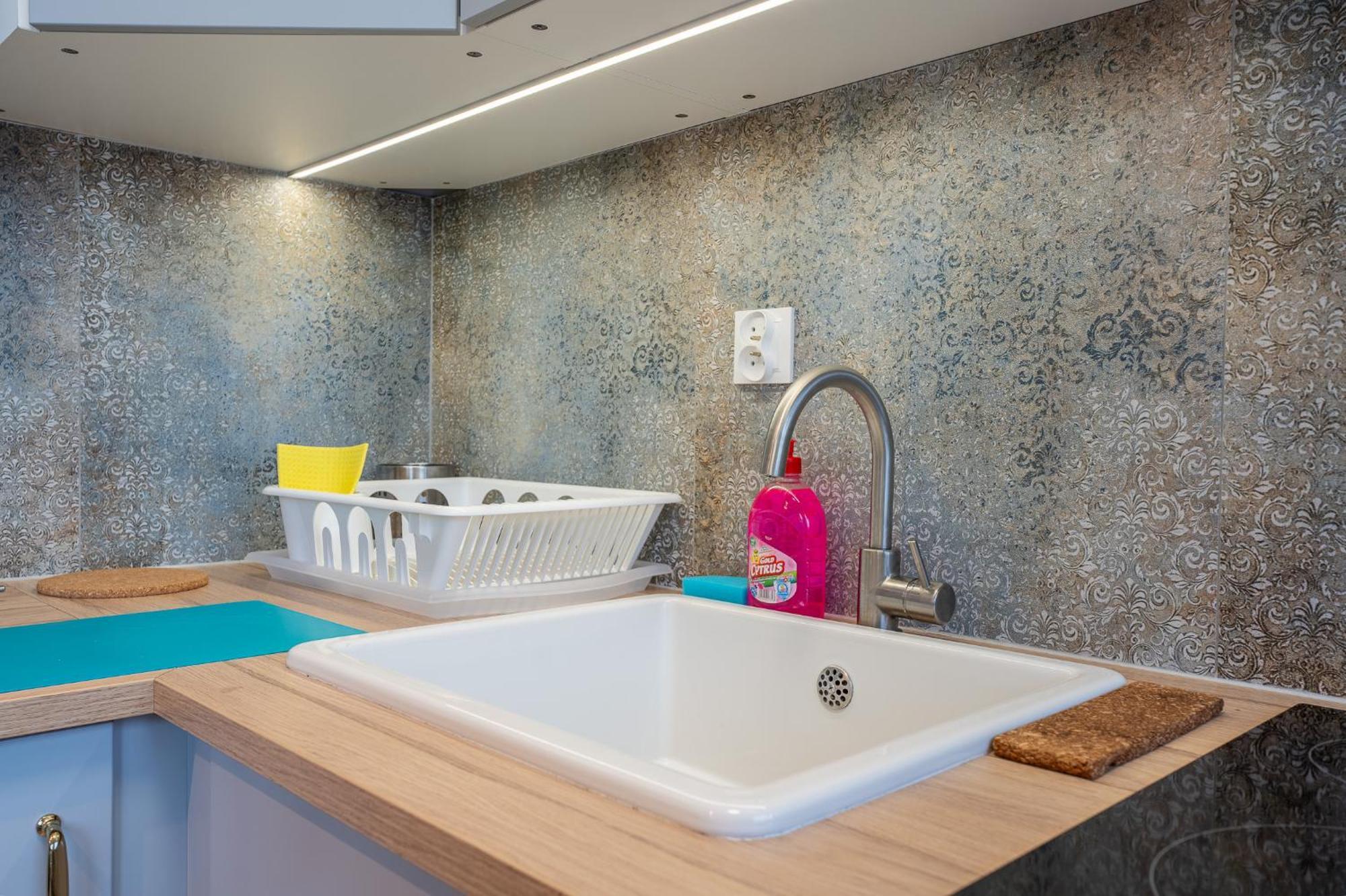 Apartament Centrum 32M2 Klodzko - Przyjaciol Ziemi Klodzkiej Kültér fotó